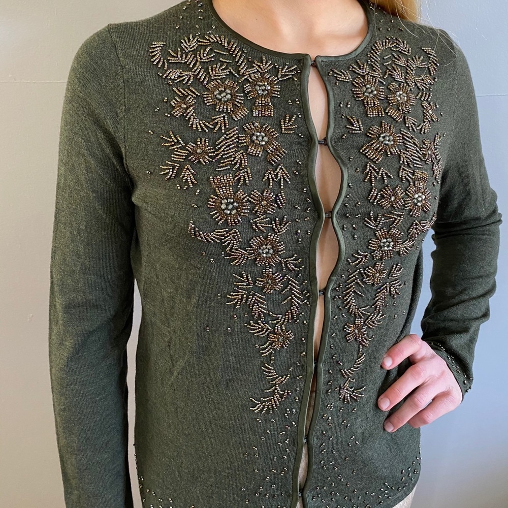 ANN TAYLOR OLIVE GREEN FINE BEADED BUTTON CARDIGAN